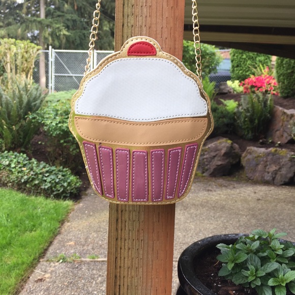 Super cute trendy hipster cupcake crossbody bag - Picture 2 of 8